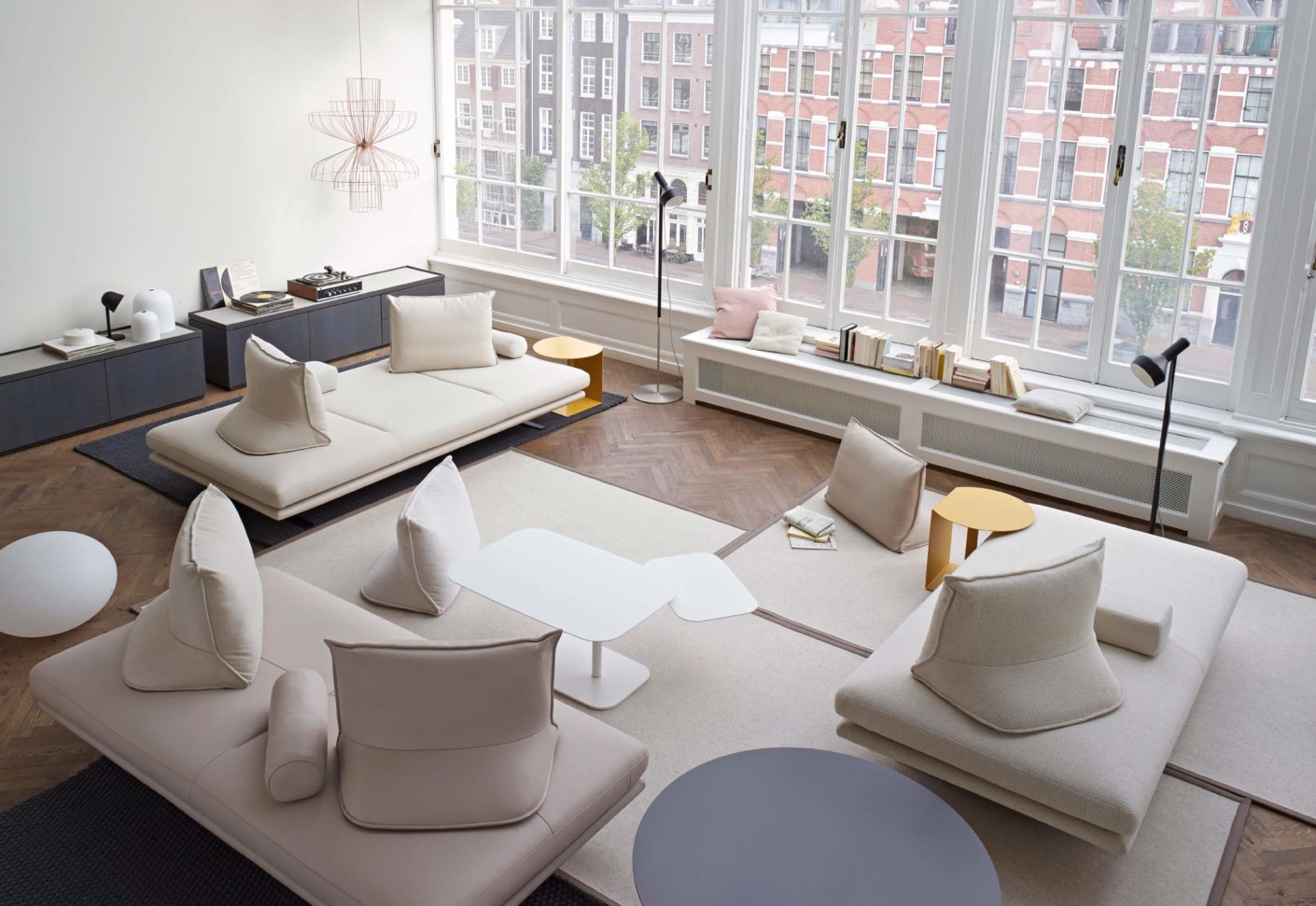 Ligne Roset Prado